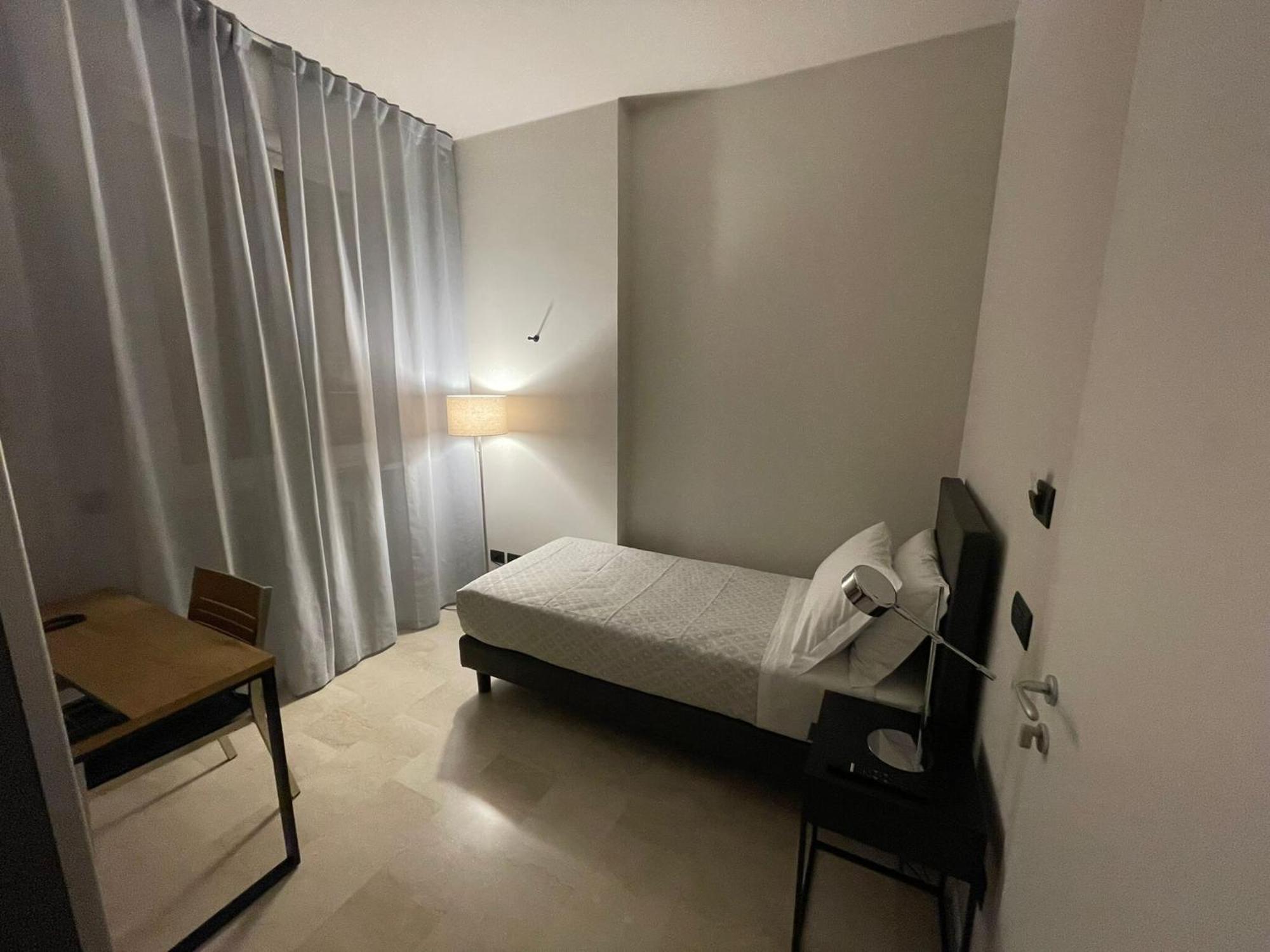 La Galleria Lodge Parma Bagian luar foto