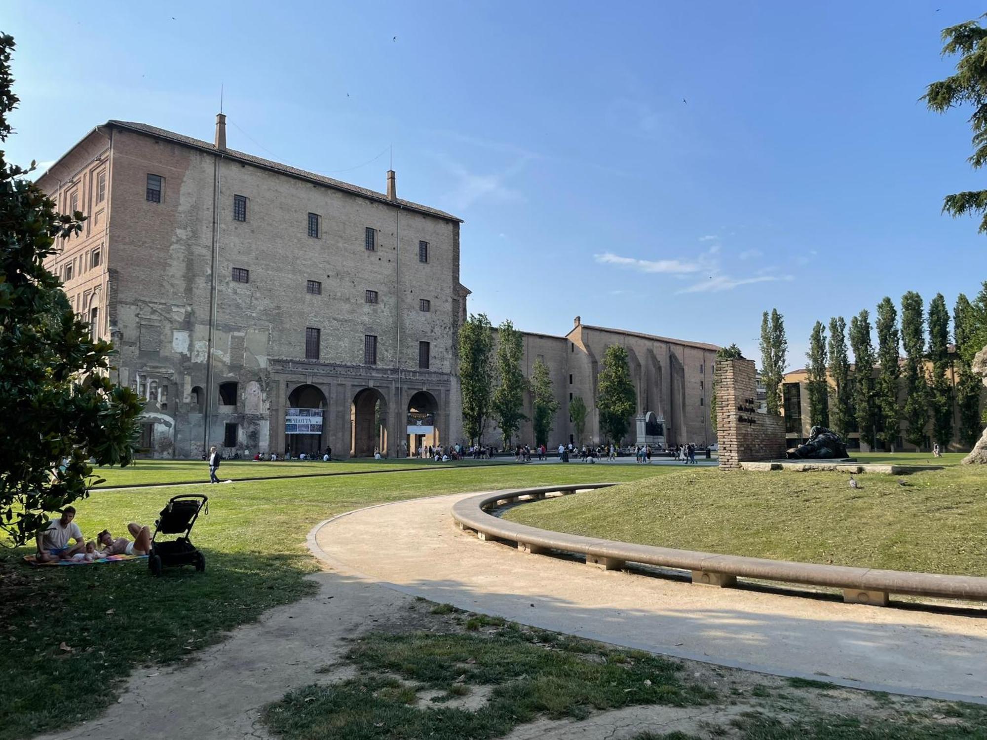La Galleria Lodge Parma Bagian luar foto